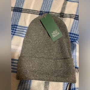 Grey beanie